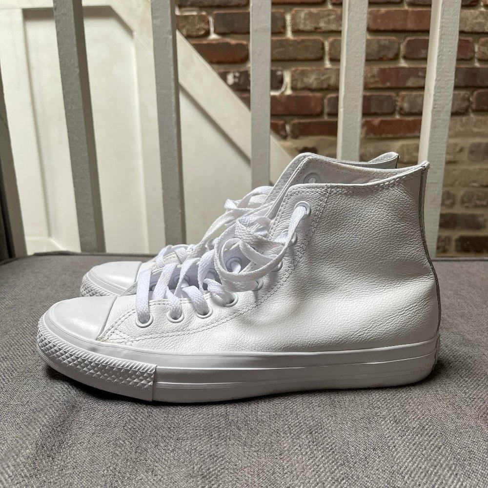 Unisex High top Leather Converse Chuck Taylor 8.5